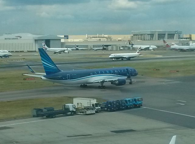 BOEING 767-300 (4K-AZ82) - Azerbaijan B767-32L cn41063