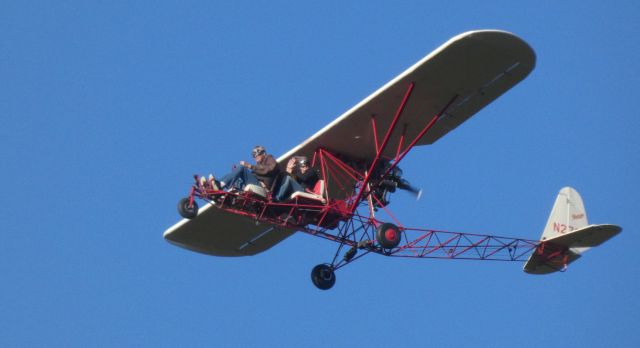 RLU RLU-1 Breezy (N2766) - In the pattern for a Pumpkin drop at the annual Great Pumpkin Fly-In is this 1970 Rudolff RLV-1 Breezy in the Autumn of 2022.