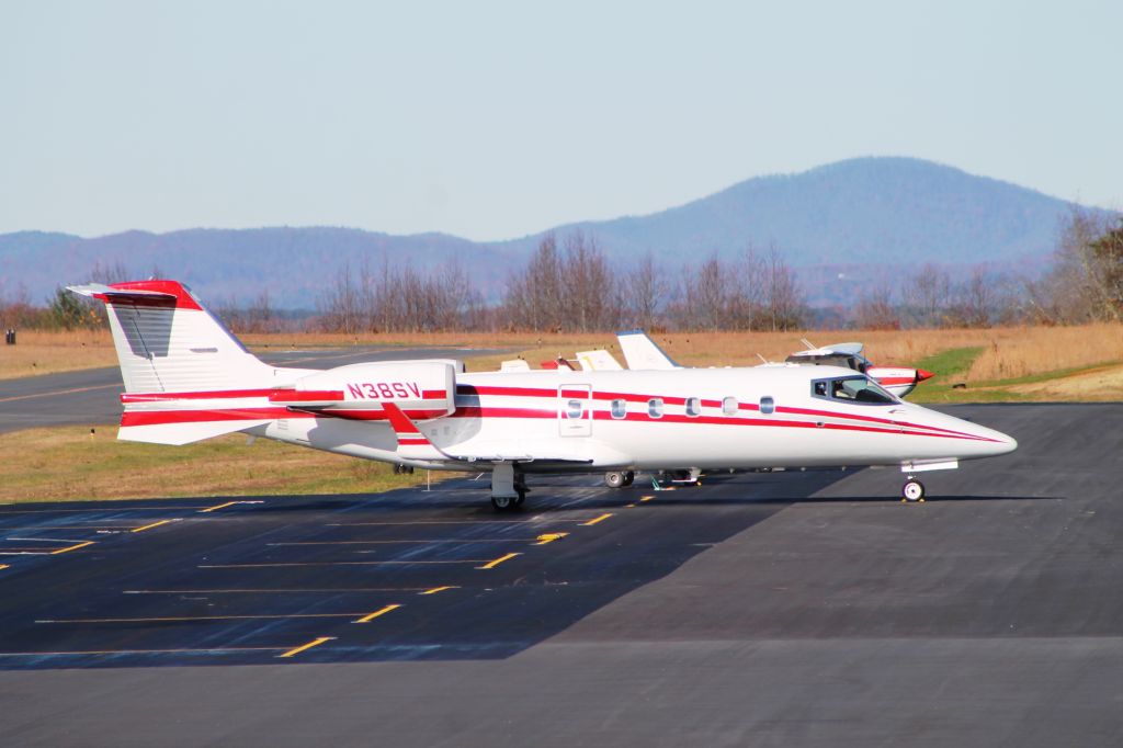 Learjet 60 (N38SV) - One sharp ride!  Very nice LJ!!!