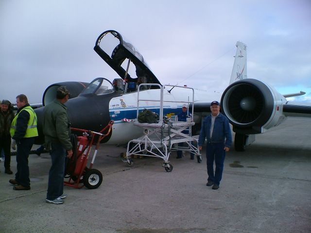 — — - Goose Airport NL
