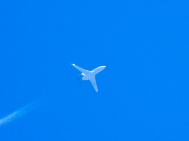 Dassault Falcon 2000 (F-WWGM) - CVF3br /LIT-LITbr /10/06/22