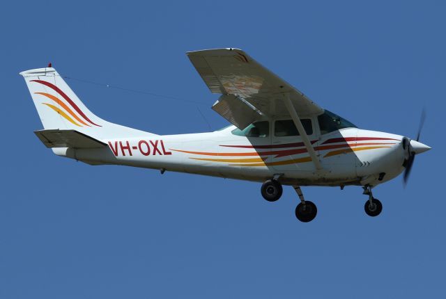 Cessna Skyhawk (VH-OXL)