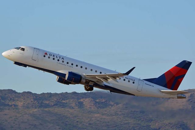 Embraer 175 (N627CZ) - Delta Embraer EMB-175LR N627CZ at Phoenix Sky Harbor on August 25, 2018. 