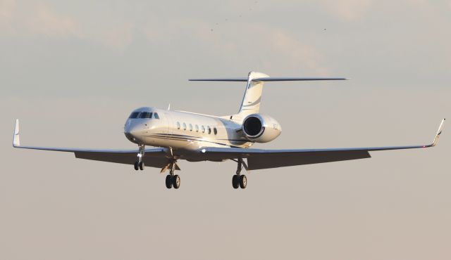 Gulfstream Aerospace Gulfstream V (N13J)