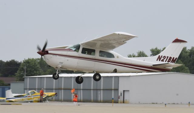 Cessna Centurion (N21BM) - Airventure 2019