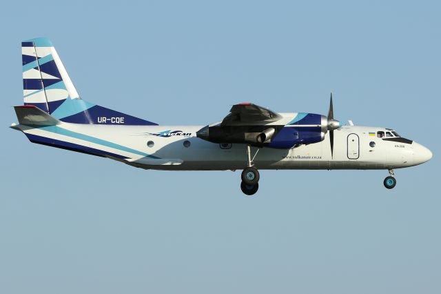 Antonov An-26 (UR-CQE)