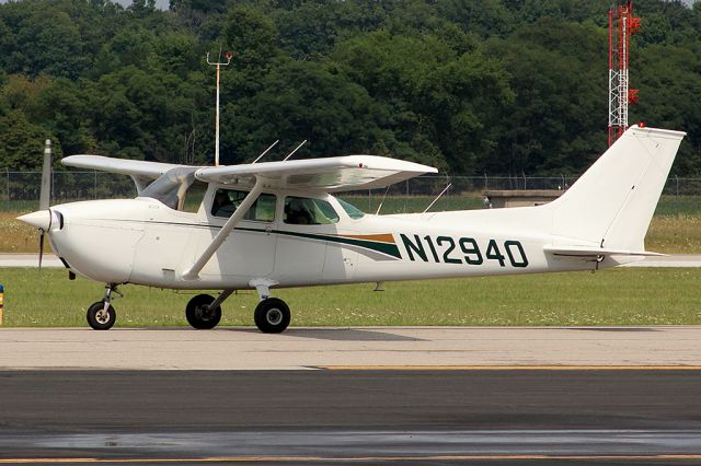Cessna Skyhawk (N12940)