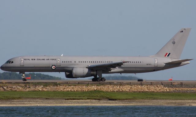 Boeing 757-200 (ANZ7571) - New Zealand Air Force B752 departing BOS with Prime Minister Jacinda Arden on 5/26/22. 