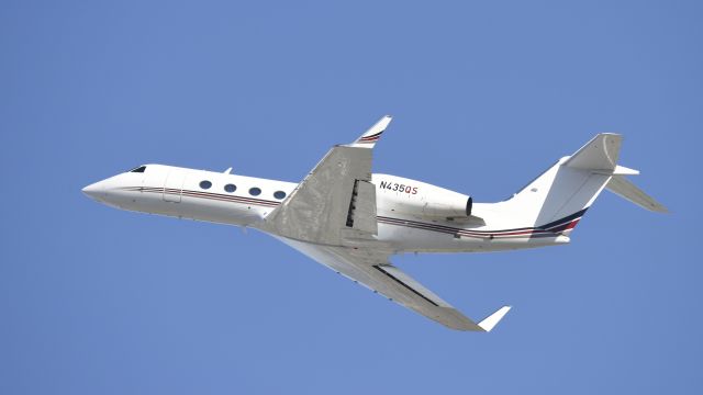 Gulfstream Aerospace Gulfstream IV (N435QS) - Departing LAX on 25L