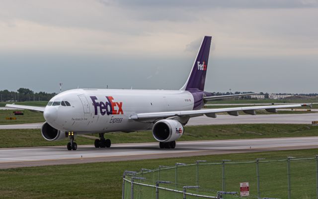Airbus A300F4-600 (N733FD)
