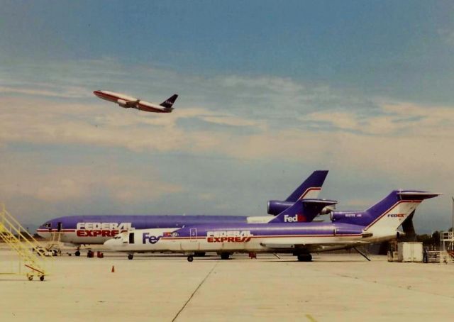 Boeing MD-11 (N604FE)