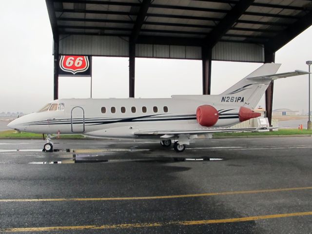 Hawker 1000 (N261PA)