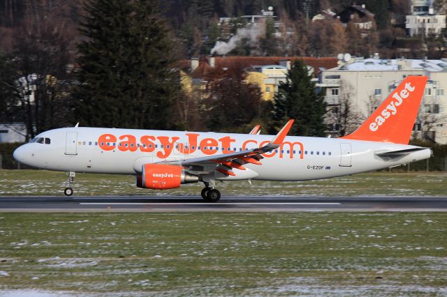 Airbus A320 (G-EZOF)