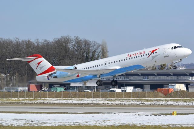 Fokker 100 (OE-LVN)