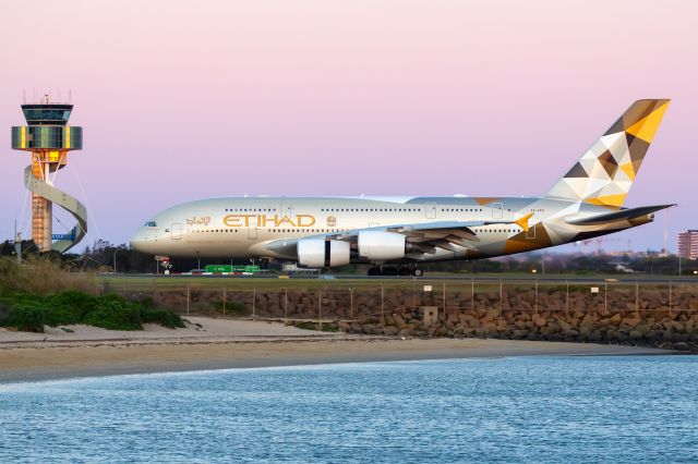 Airbus A380-800 (A6-APG) - EY454/ETD454 fr. AUH Abu Dhabi, SYD/YSSY 01/10/2018