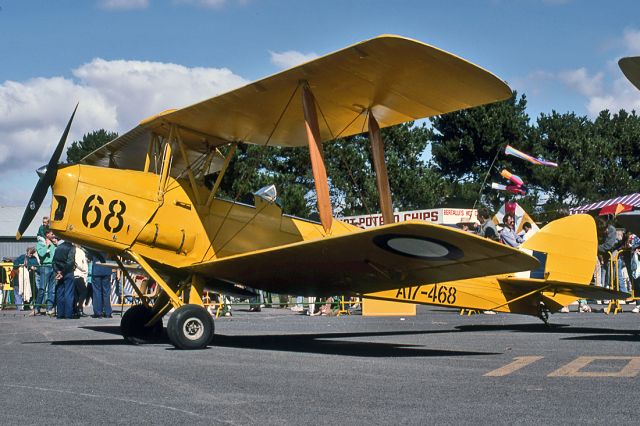 VH-SSK — - DE HAVILLAND (AUSRALIA) DH-82A TIGER MOTH - REG VH-SSK (CN T257 ) - KYABRAM VICTORIA AUSTRALIA - YKYB 14/4/1990