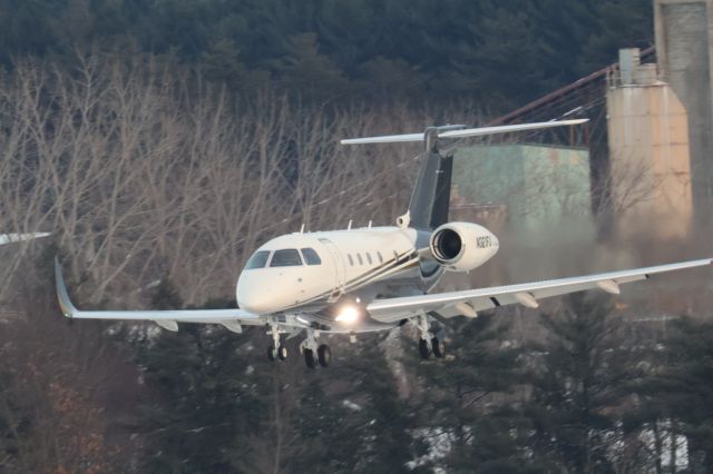 Embraer Legacy 450 (N321FX)