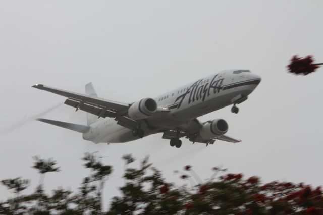 Boeing 737-700 (N796AS)