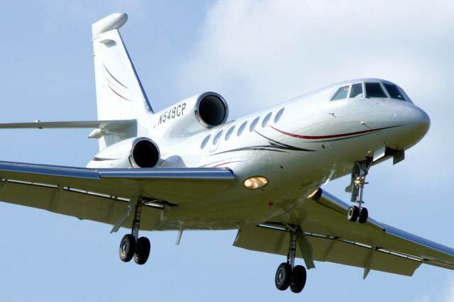 Dassault Falcon 50 (N549CP) - 12R approach.