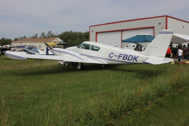 Piper PA-30 Twin Comanche (C-FBDK) - Piper PA-30 C-FBDK Aéroport de Lachute CSE4 QC. 25-08-2018 Lachute Aviation