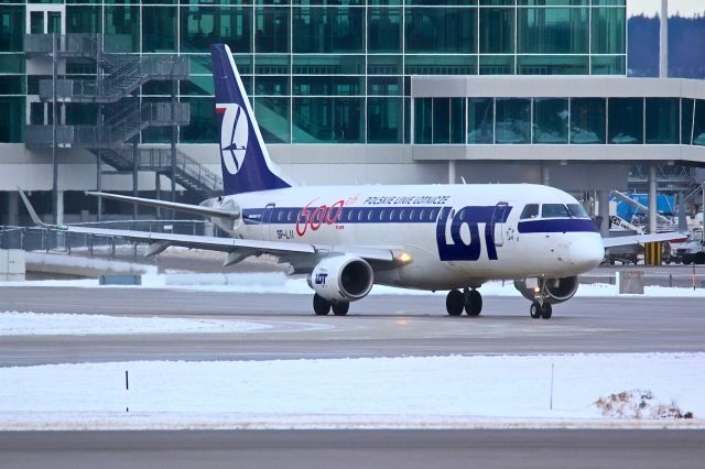 EMBRAER 175 (long wing) (SP-LII)