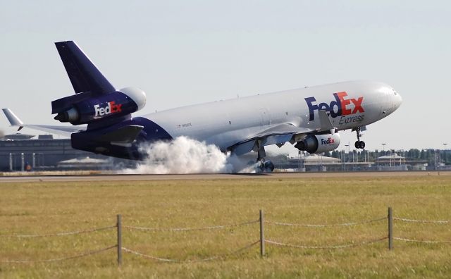 Boeing MD-11 (N602FE) - MD11