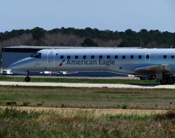 Embraer ERJ-145 (N667GB)