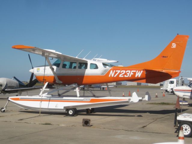 Cessna 206 Stationair (N723FW)