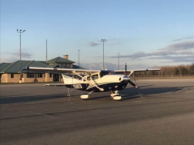 Cessna 206 Stationair (N500TA) - Evening light