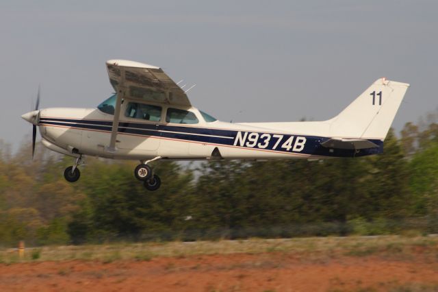 Cessna Skyhawk (N9374B)