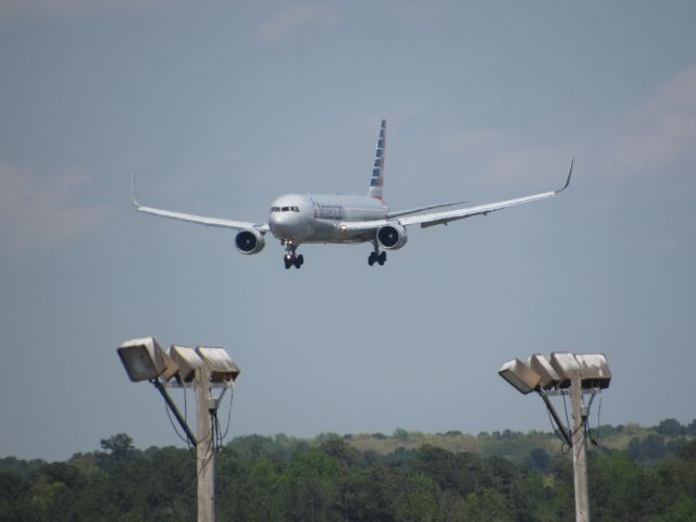 BOEING 767-300 (N399AN) - Sweet American Airlines 767 from Heathrow! (4/2/16)