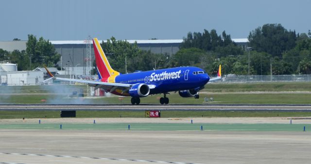 Boeing 737 MAX 8 (N8740A)