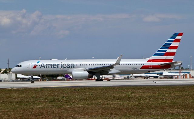 Boeing 757-200 (N179AA)