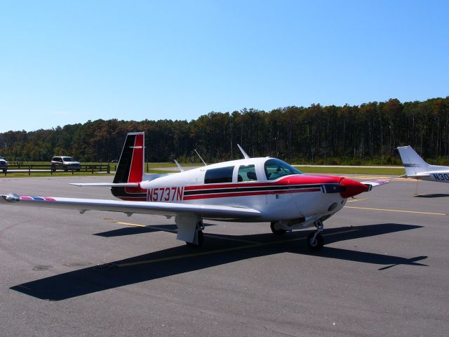 Mooney M-20J (N5737N)