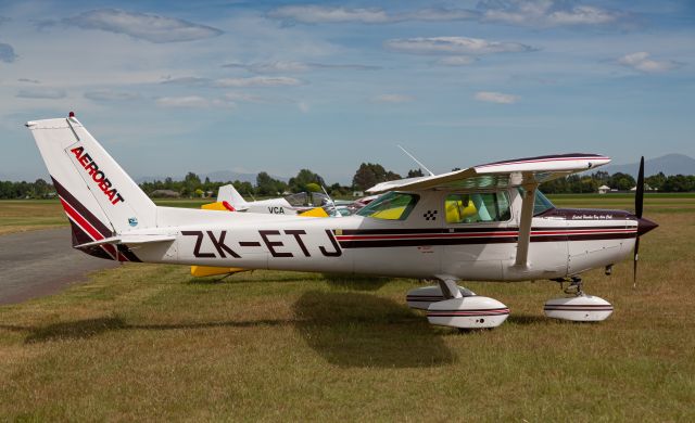 Cessna 152 (ZK-ETJ)