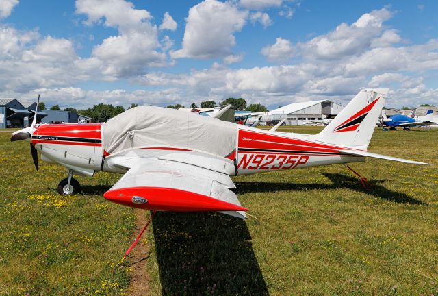 Piper PA-24 Comanche (N9235P)