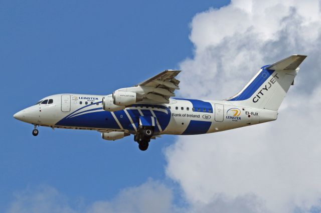 Avro Avroliner (RJ-85) (EI-RJX) - "Leinster Rugby" livery