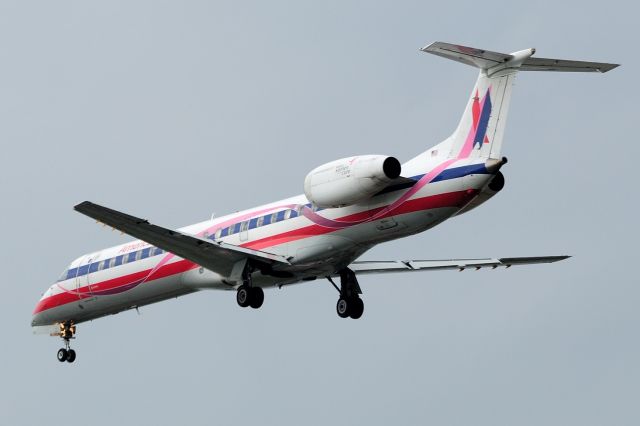 Embraer ERJ-145 (N640AE) - Arriving from Chicago OHare airport.