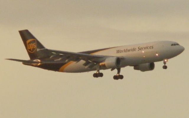 Airbus A300F4-600 (N133UP)