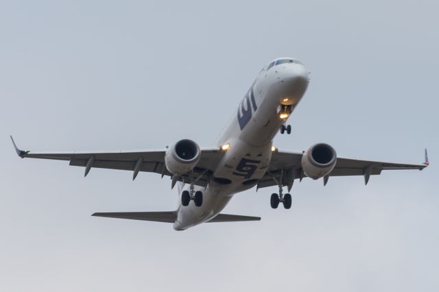 EMBRAER 195 (SP-LNH) - Spotting EPRZ