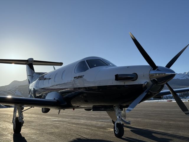 Pilatus PC-12 (N607AH) - Just landed Telluride, January 2023.