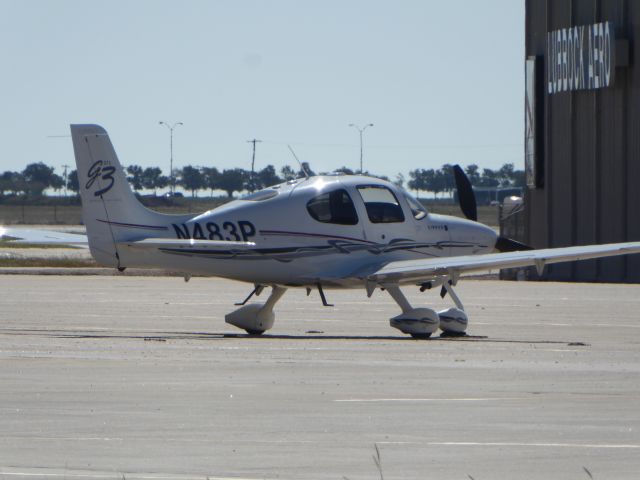 Cirrus SR-22 (N483P)