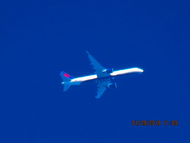 Boeing 757-200 (N546US)