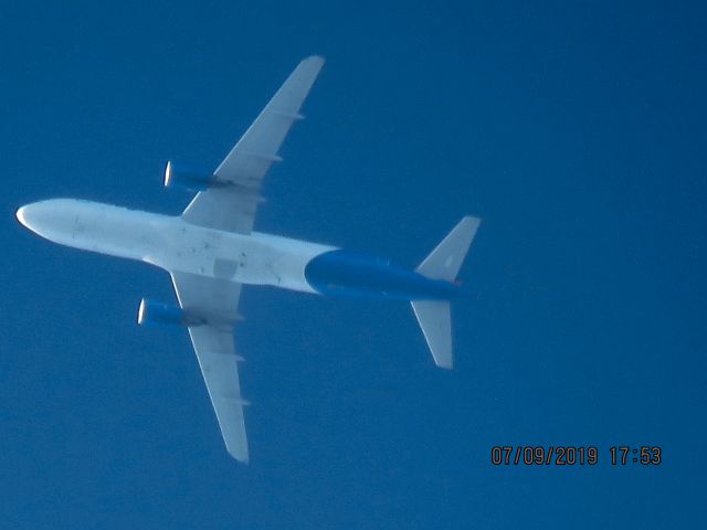 Airbus A320 (N229NV)