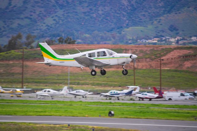 Piper Cherokee (N9685C) - Departing 26L 