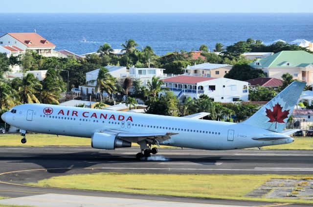 BOEING 767-300 (C-GSCA) - Air Canada touching down on SXM