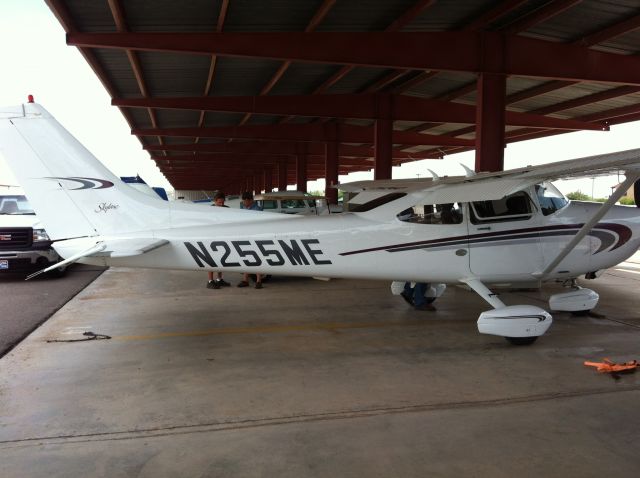 Cessna Skylane (N255ME)