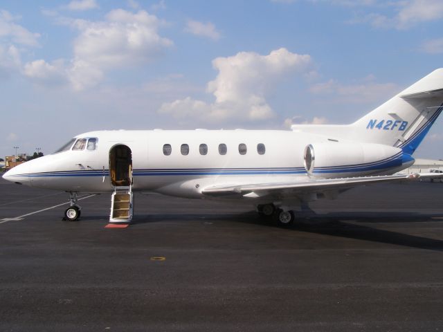 Hawker 800 (N42FB)