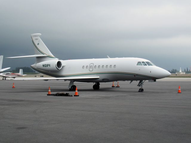 Dassault Falcon 2000 (N101PV)