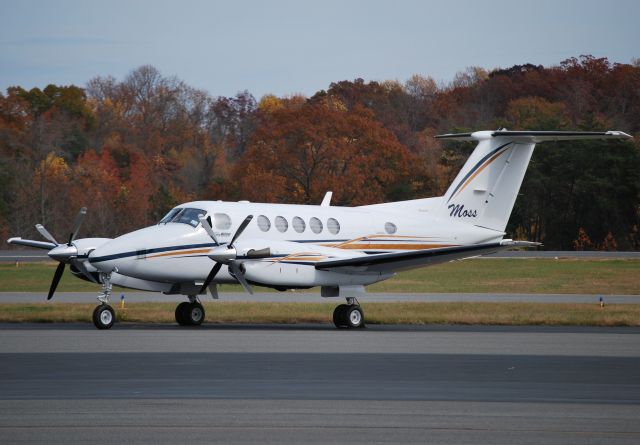 — — - MOSSAIR LLC - 11/18/10